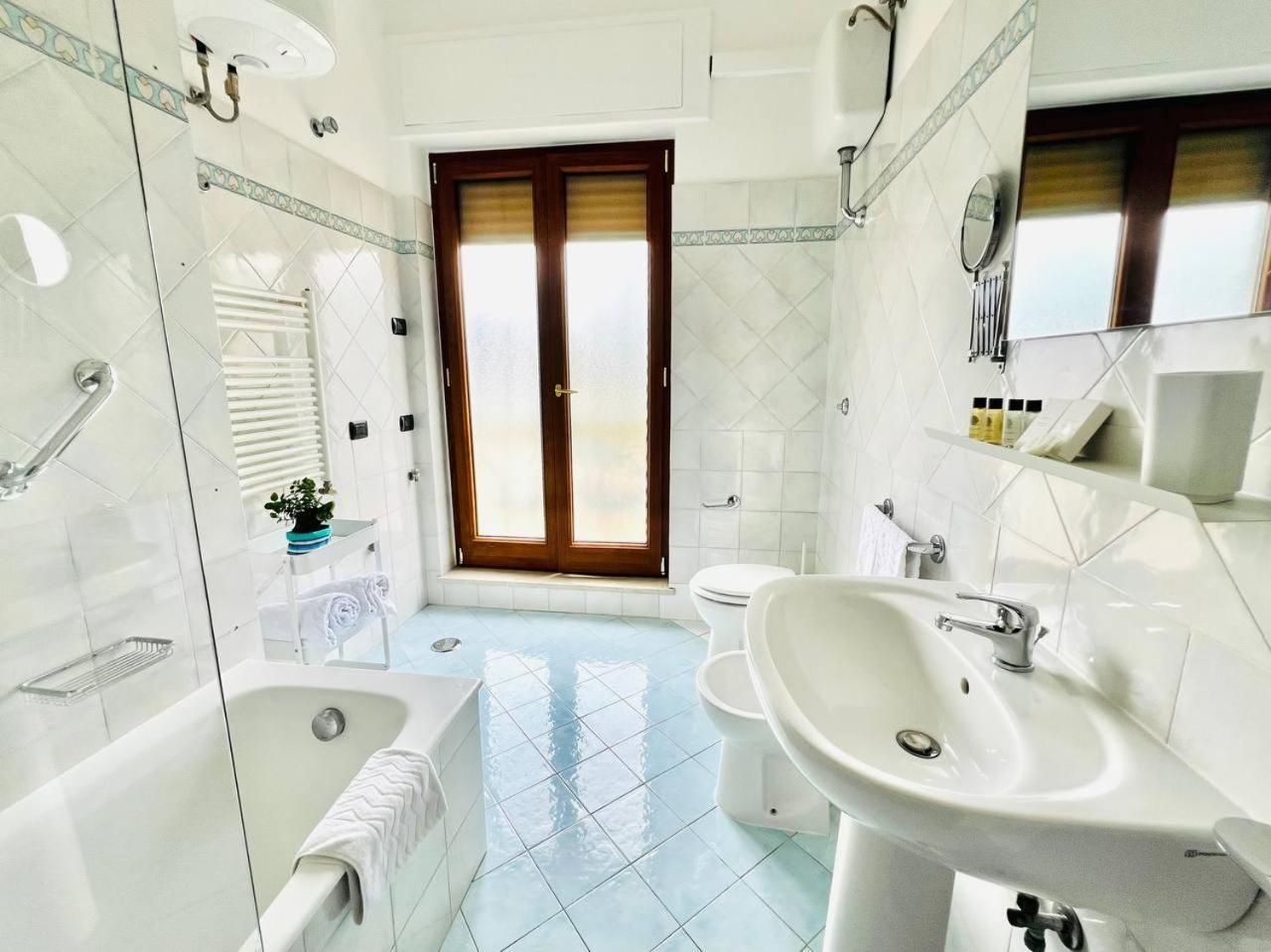 Azzurrissima Home-B&B Sorrento Centro Buitenkant foto